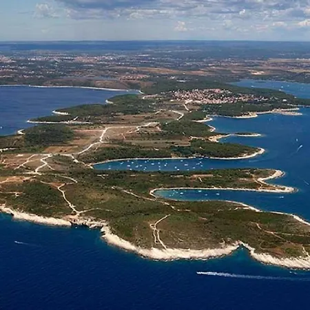 Salvore - New Luxury House, Heated Pool, Near Beaches, Playroom - Istria