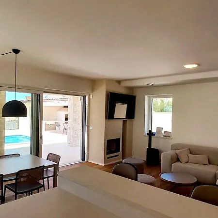 Salvore - New Luxury House, Heated Pool, Near Beaches, Playroom - Istria Villa *