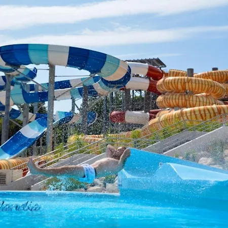 Villa Salvore - New Luxury House, Heated Pool, Near Beaches, Playroom - Istria