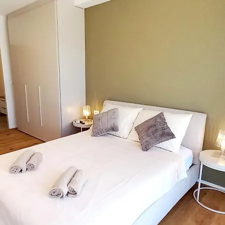 Salvore - New Luxury House, Heated Pool, Near Beaches, Playroom - Istria