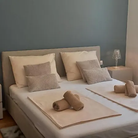 Salvore - New Luxury House, Heated Pool, Near Beaches, Playroom - Istria * Savudrija