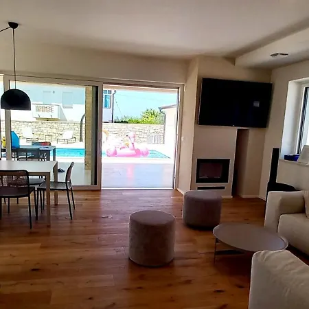 Salvore - New Luxury House, Heated Pool, Near Beaches, Playroom - Istria Villa