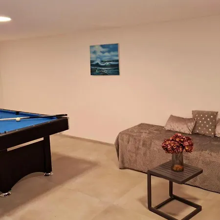 Villa Salvore - New Luxury House, Heated Pool, Near Beaches, Playroom - Istria Savudrija