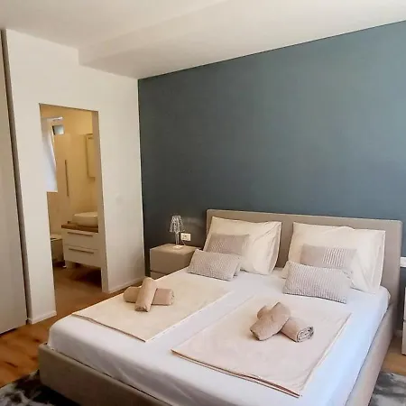 Villa Salvore - New Luxury House, Heated Pool, Near Beaches, Playroom - Istria *